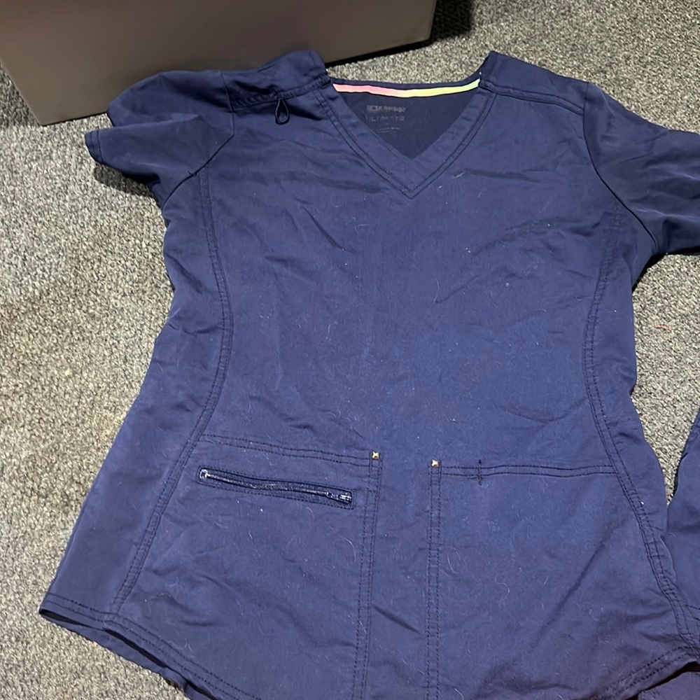 Scrub top